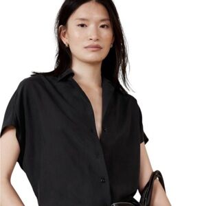 Banana Republic Women’s Large Top Black Short Sleeve Button-Down NWT